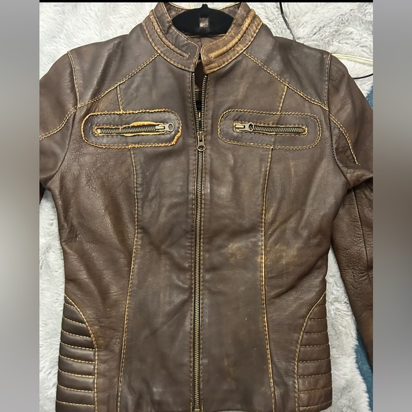 Women’s Vintage Leather Jacket Size 6 - Picture 2 of 12